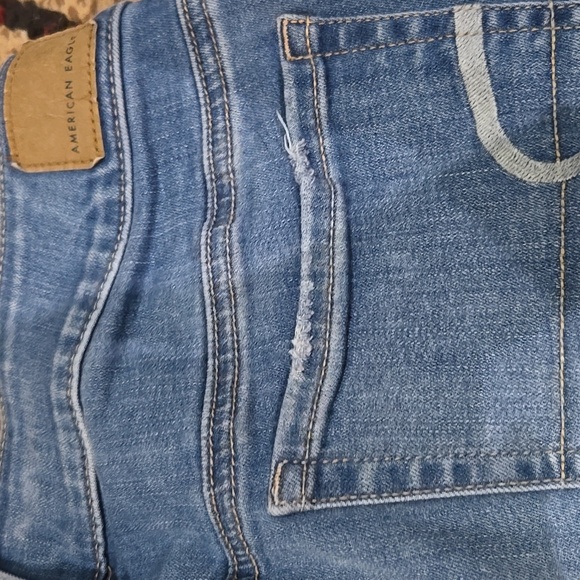 American Eagle Outfitters Women's Blue Jeans - Picture 15 of 16